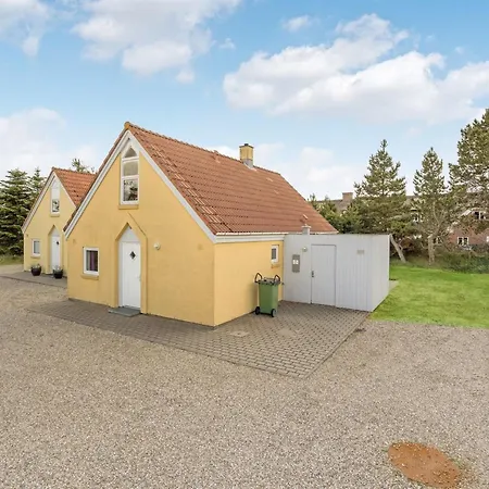 Urda - 1km From The Sea By Interhome *