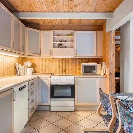 Holiday home Urda - 1km From The Sea By Interhome *
