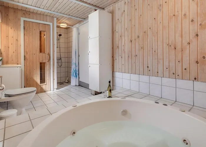 度假居 Urda - 1km From The Sea By Interhome