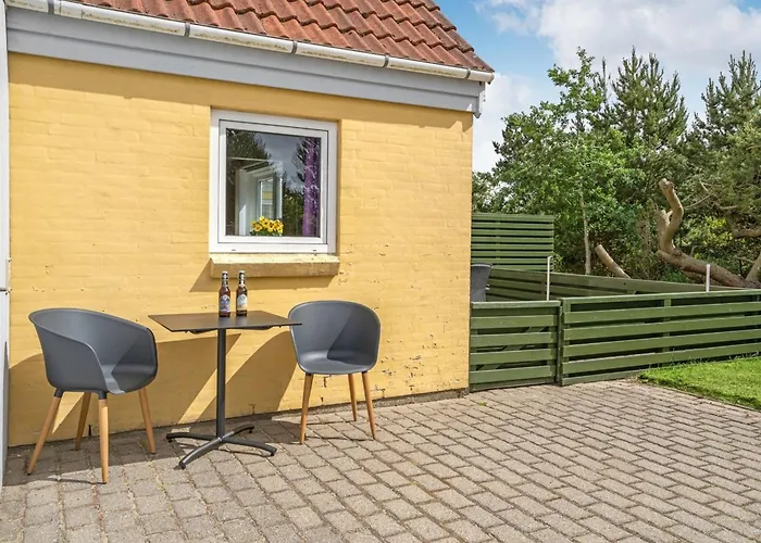 度假居 Urda - 1km From The Sea By Interhome *